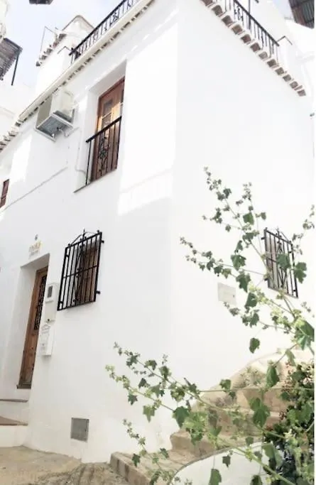 El Huevo. Centro De Competa 빌라 펜션