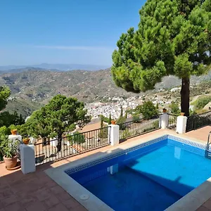 Appartement Lovely 2 Bed With Stunning Views & Pool, Cómpeta